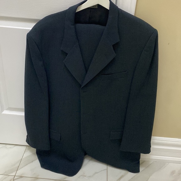 Selling 2 brand new unstiched suits - Picture 4 of 5